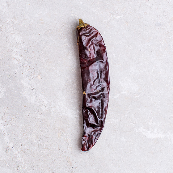 Guajillo whole product - product image